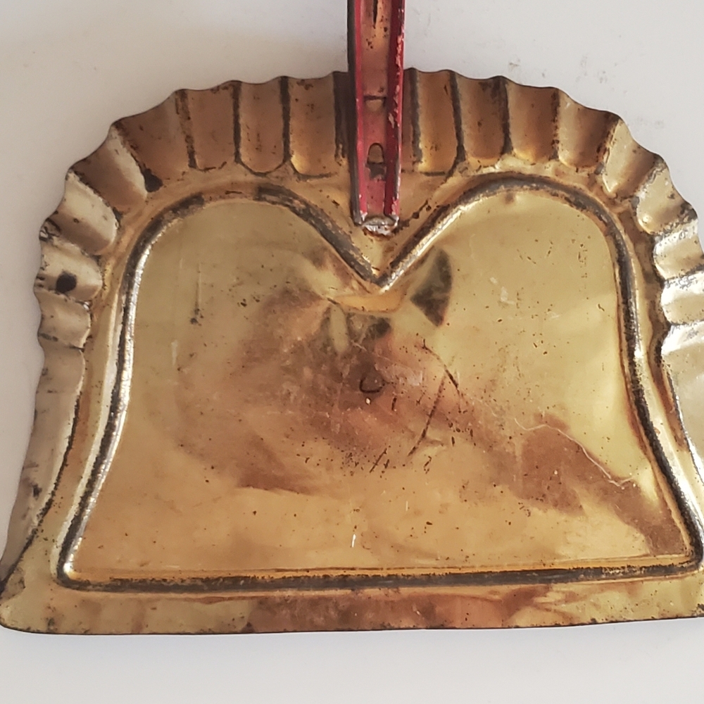Antique Victorian Tin Litho Toy Dust Pan - Picture 9 of 9